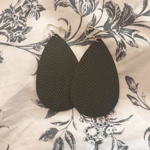 Nickel & Suede leather earrings